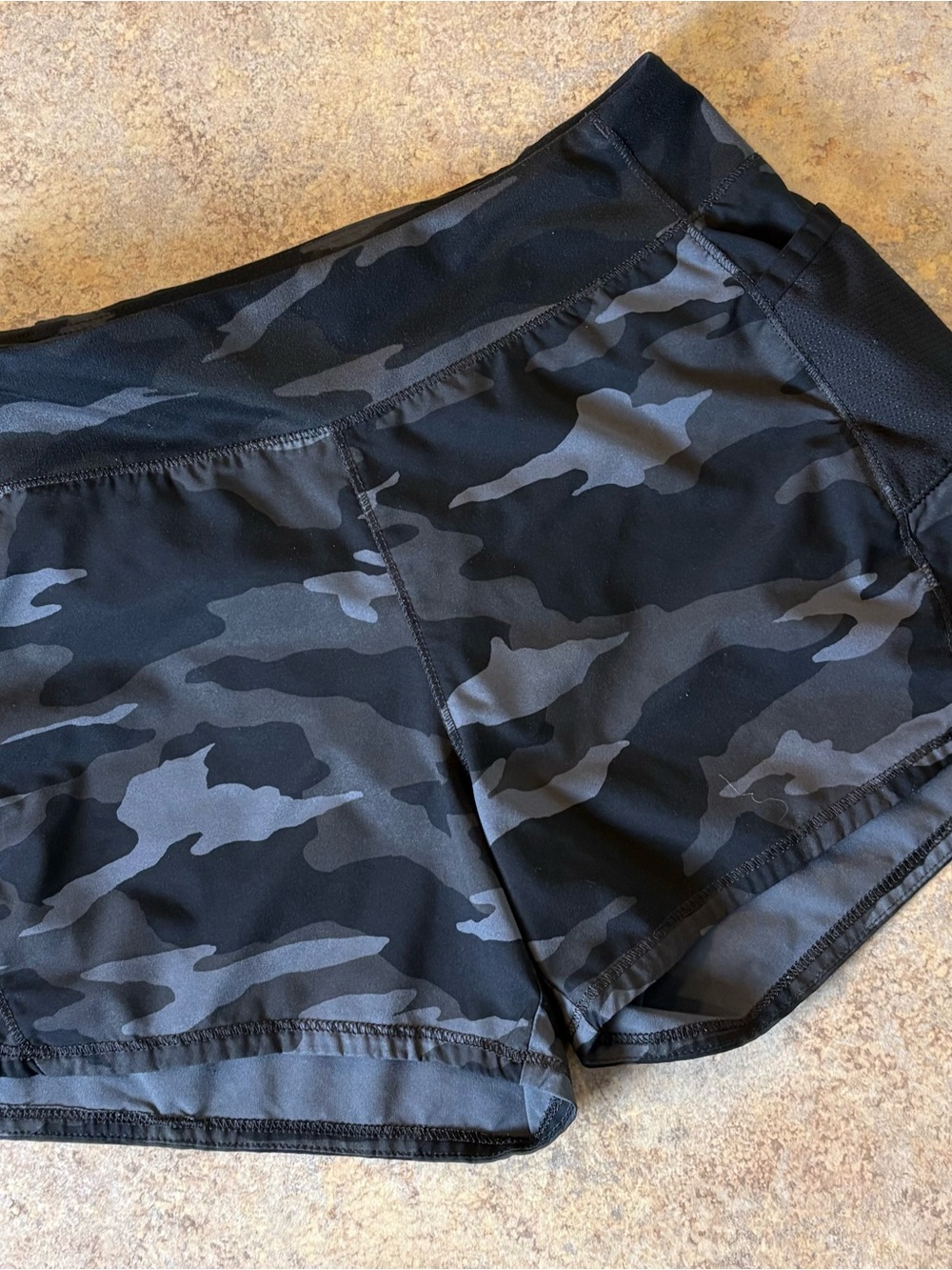 Athleta Girls' Black & Gray Camo Performance Shorts